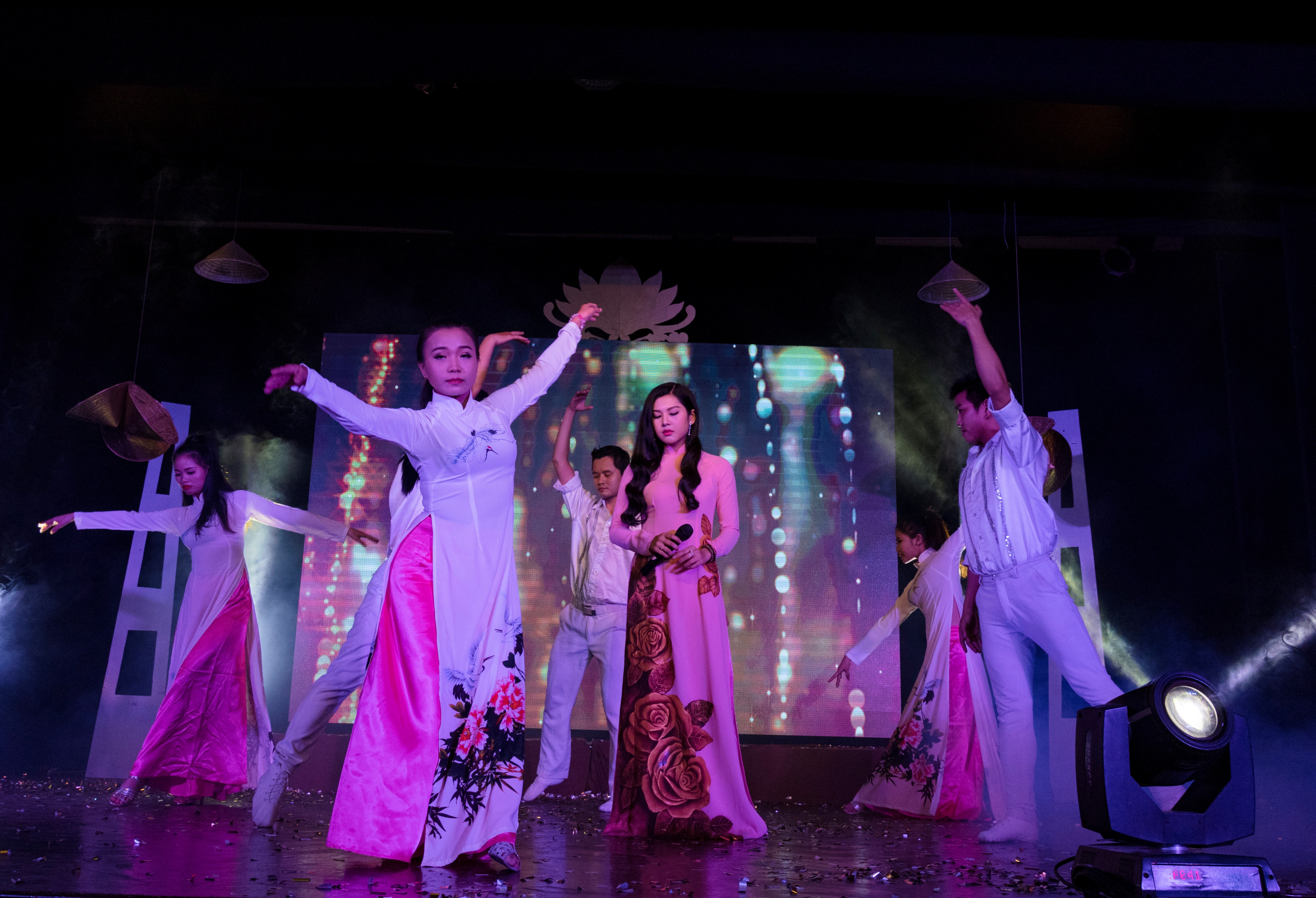 Khánh Nam Sài Gòn và Giảm cân tan mỡ Đông Y Mộc Linh tự hào là Nhà tài trợ Nét Đẹp Công Sở 2017