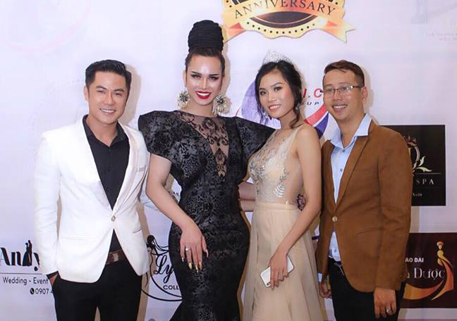 Hoa khôi Lý Thu Kiều quyền lực với vai trò BGK Nam vương Đại Sứ Công Sở 2018