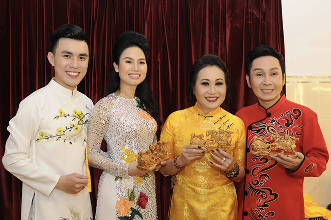 Dàn Nghệ Sĩ Chung Tay thực hiện chương trình Xuân Từ Bi