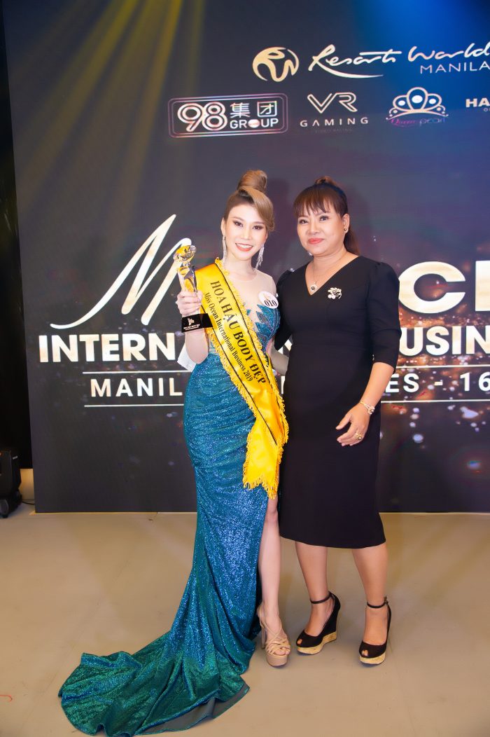 Cơn mưa lời khen ngợi dành cho Nguyễn Thị Ngọc Anh khi cô đoạt danh hiệu Hoa hậu có thể hình đẹp