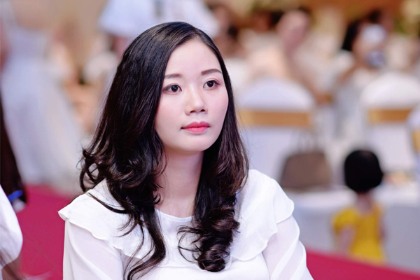 Đặng Thị Hồng Nhung: “Tấm gương người phụ nữ thời hiện đại, vượt khó đi lên giữa đời thường”