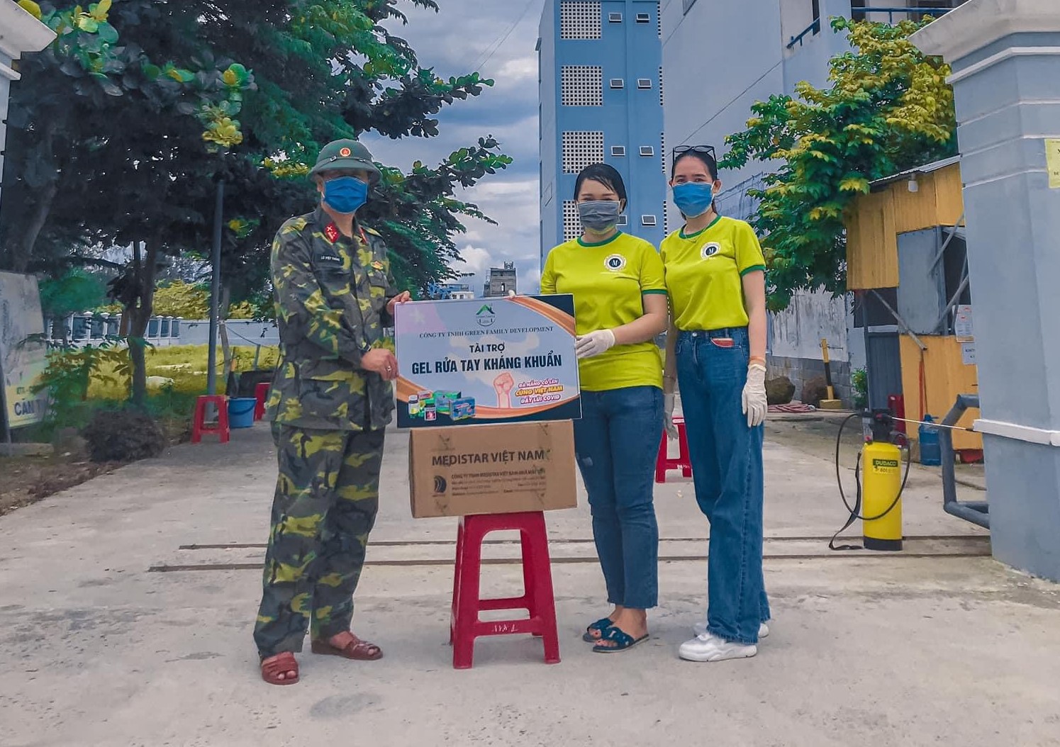 Công ty Green Family Development tài trợ 3.500 Gel rửa tay cho Đà Nẵng & Quảng Nam