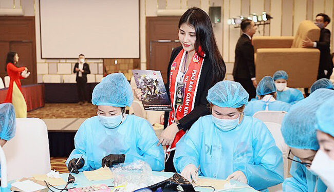 Master Linh Tây giám khảo của Beauty Jet từng từ bỏ công việc Ngân Hàng