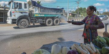 Loạt bến thủy hoạt động ngày đêm khiến người dân Long An khốn khổ