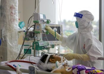 TP.HCM chỉ đạo khẩn phòng dịch COVID-19 bùng phát