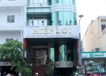 Giám đốc bệnh viện Thẩm mỹ Hiệp Lợi xua đuổi không tiếp Nhà báo – Phóng viên ?