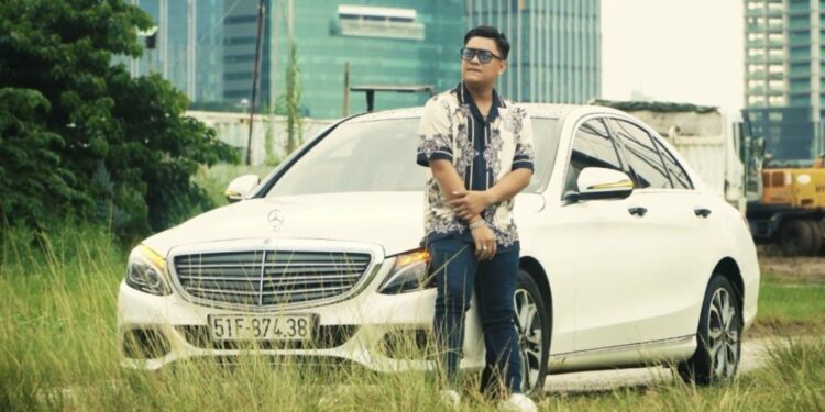 Ca sĩ Hoàng Nhựt Lâm quay trở lại đường đua âm nhạc với MV “Không thẹn với lòng”