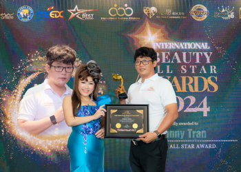 Đạo diễn Johnny Tran được đề cử giải Cống hiến tại “World’s Best Awards 2024” Singapore